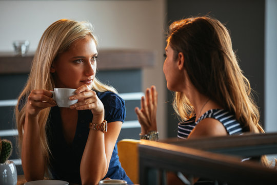 چگونه شنونده خوبی برای عزیزان خود باشیم؟