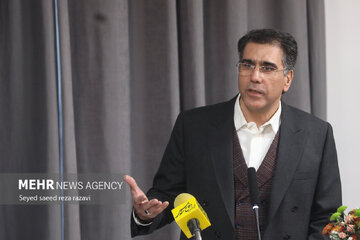 ما سالی ده روز مقلد نیستیم!