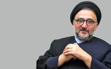 ابطحی: امام با باورهای اعتقادی مردم به راحتی همراه شد/ در مسیر انقلاب، تکیه امام تنها بر مردم بود