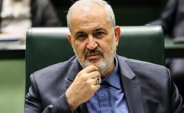 ادعای یک فعال سیاسی درباره ارتباط رئیس‌جمهور و وزیر نیرو؛ پزشکیان حاضر به ملاقات با او نیست/ بعد از ناکامی در عمل به وعده‌ها چندبار استعفا داده است