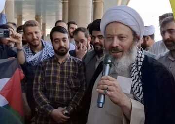 روزنامه اصولگرا: اظهارات قاسمیان مخالف بیانات صریح رهبر انقلاب در دیدار اخیر با مسئولان حج بود/ به این کارها انقلابی گری نمی گویند