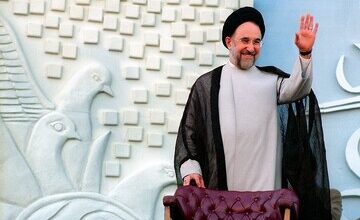 سید محمد خاتمی در سالگرد ارتحال امام در سال ۱۳۷۷ چه گفته بود؟/ چشمی در ایران نماند که از ماتم ایشان گریان نشود