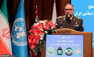 فرمانده نیروی زمینی ارتش: متعهد به برقراری صلح و امنیت در منطقه هستیم/ امروز ولایت فقیه و تبعیت از رهنمودهای ایشان نماد قدم گذاشتن در صراط مستقیم