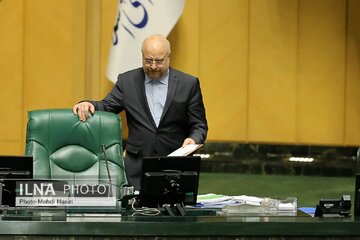 قالیباف: در طرح آمریکا حتی اشاره‌ای به رفع تحریم‌ها نشده است/ رفتار متناقض آمریکا در مذاکرات هسته‌ای فاقد صداقت است