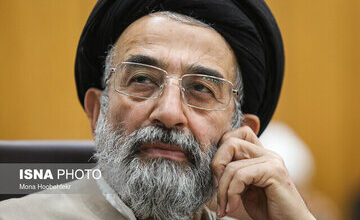 موسوی لاری: رئیس جمهور باید دقت بیشتری در پیشبرد امور اتخاذ کند/ دولت در زمینه پیشبرد مذاکرات تاکنون بسیار خوب پیش رفته/ نقطه قوت پزشکیان چیست؟