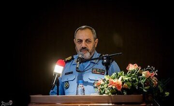 وزیر دفاع: دشمن در یک فضای لایتناهی جذاب جوانان ما را منحرف می‌کند/ ایده انقلابی، بسیجی و جهادی که اوایل انقلاب بود، بین جوانان کمرنگ‌تر شده است