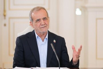 پزشکیان: آمریکا به ما می‌گوید حق غنی‌سازی اورانیوم ندارید/ به هیچ وجه از حقوق هسته‌ای خود کوتاه نمی‌آییم/ به دنبال سلاح هسته‌ای نیستیم