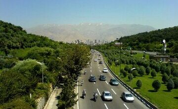 کاهش دمای تهران به ۲۷ درجه/ ورود سامانه جدید بارش باران به این استان‌ها/ احتمال وقوع پدیده گرد و خاک در خوزستان و ۲ استان دیگر