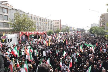کدام وزرا در مراسم تشییع شهدای اقتدار حضور داشتند؟ / رئیس سازمان حفاظت محیط زیست و رفیع زاده هم آمده‌بودند