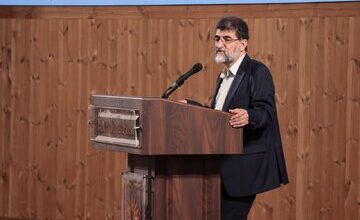 کشورهای عرب‌زبان در حال ساخت مدل‌های بومی‌اند / نباید از رقابت جهانی عقب بمانیم